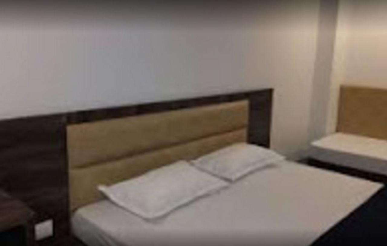 Hotel Shri Vardhan Ujjain Εξωτερικό φωτογραφία